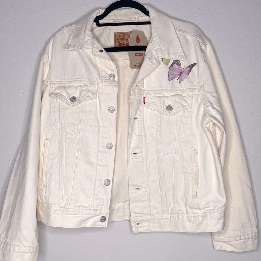 Levi’s ex-boyfriend trucker jacket with butterfly detail